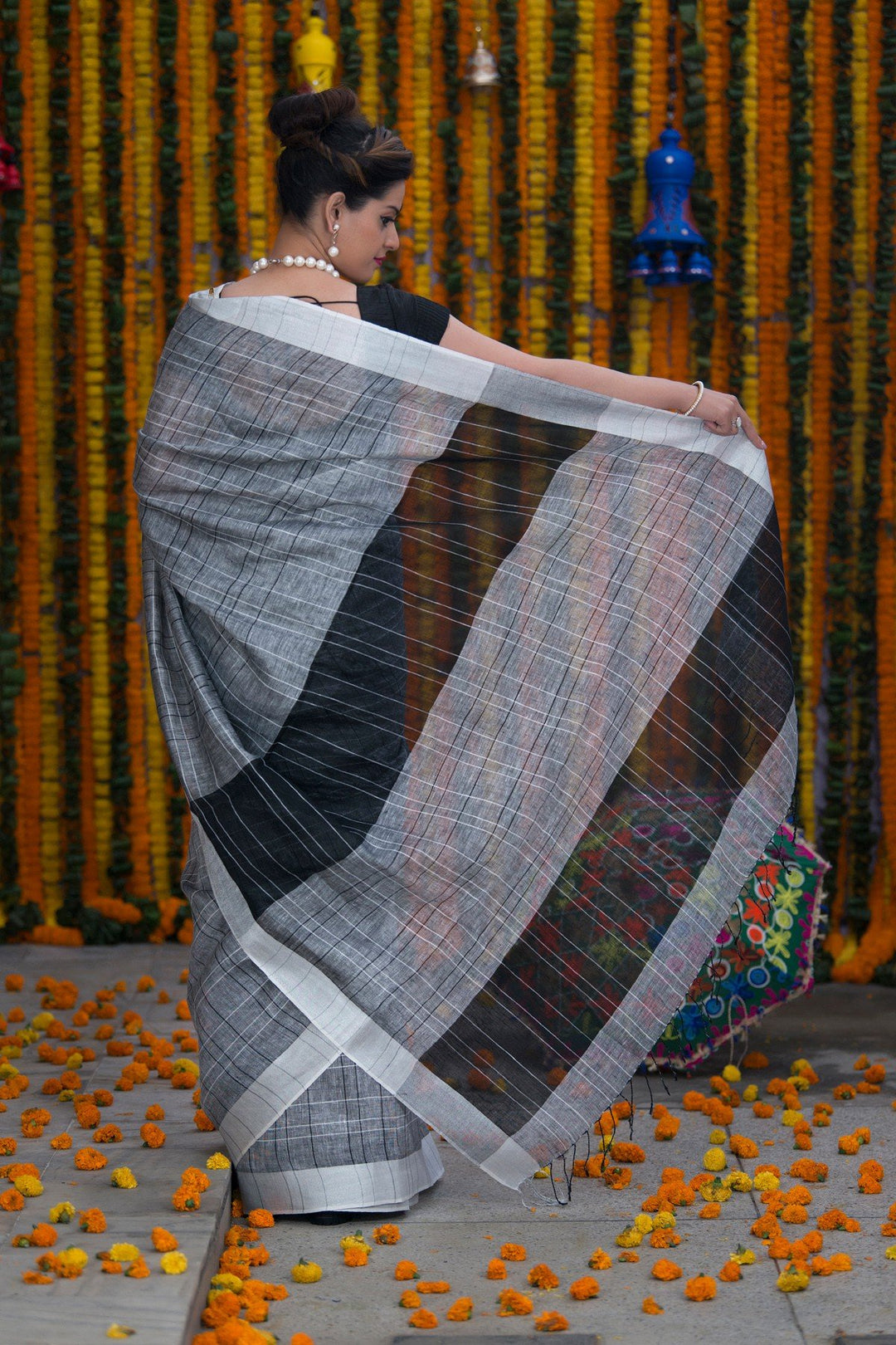 Grey And Black Pure linen Handloom Saree