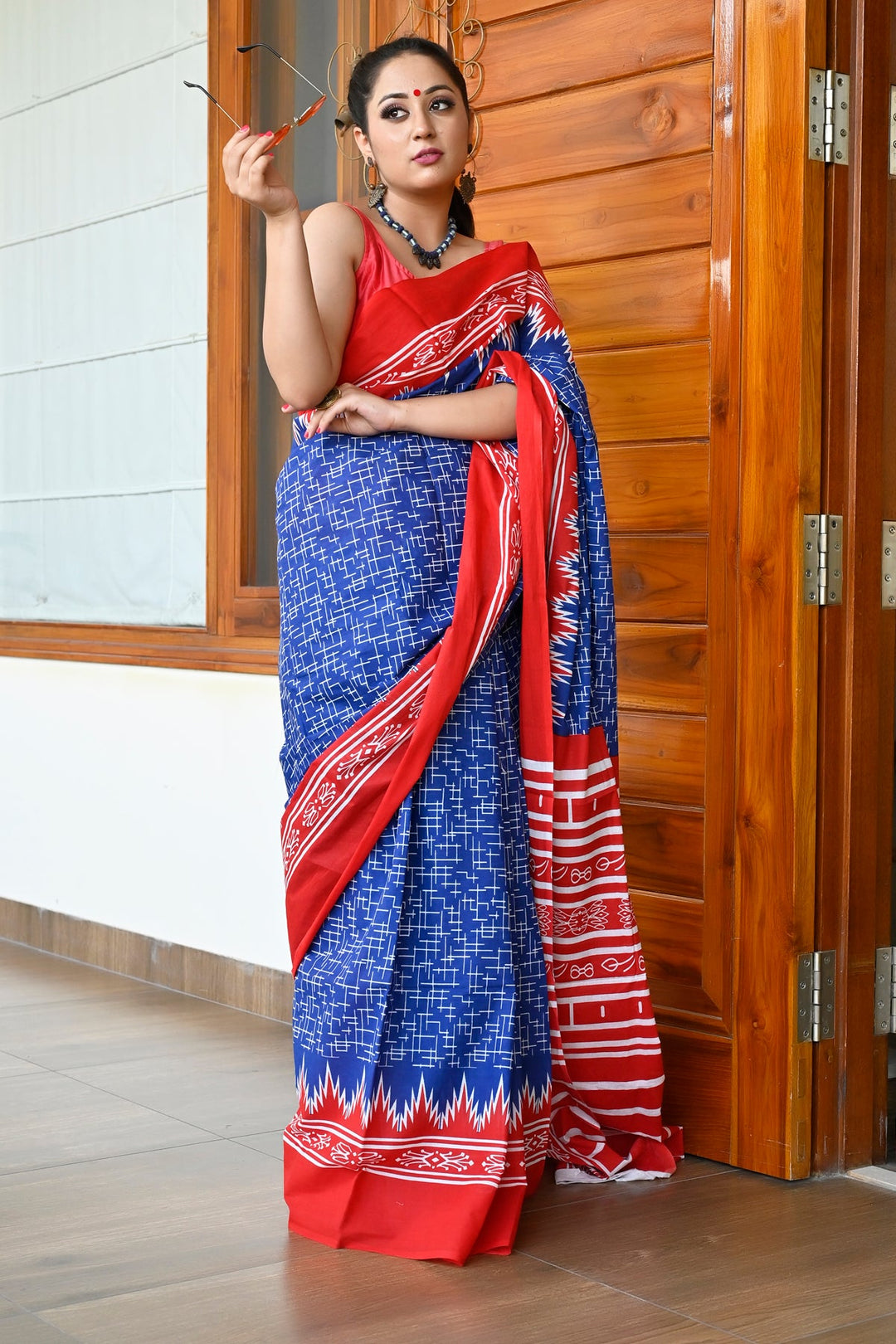 Blue and Red Color Pure Cotton Printed Handloom Saree